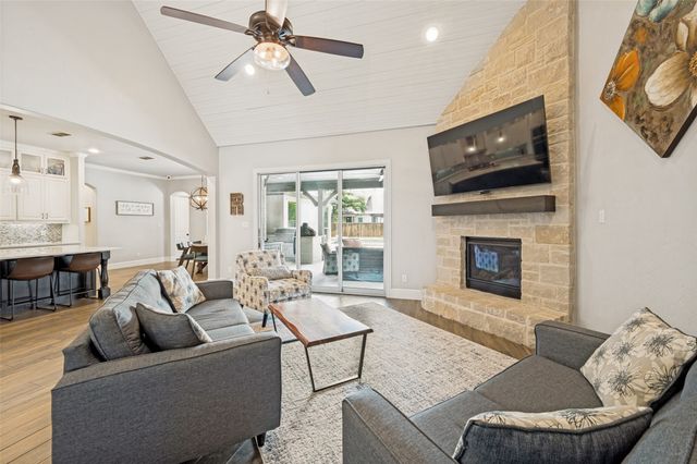 404 Nora Lane, Argyle, TX 76226