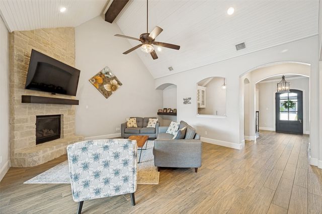 404 Nora Lane, Argyle, TX 76226