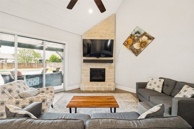 404 Nora Lane, Argyle, TX 76226