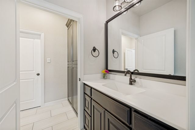 404 Nora Lane, Argyle, TX 76226