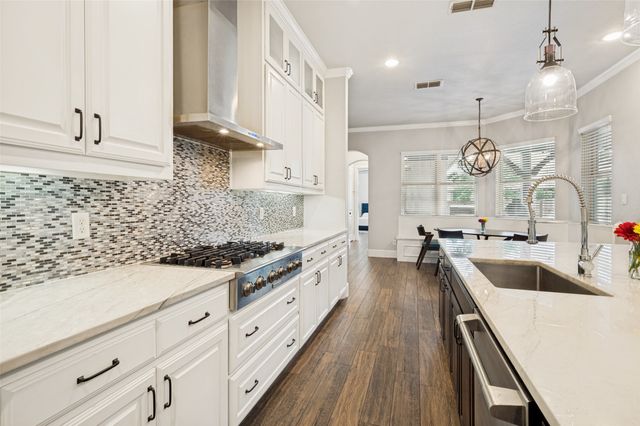 404 Nora Lane, Argyle, TX 76226