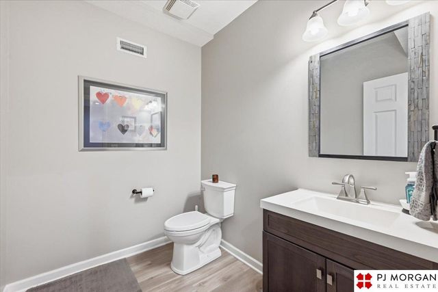 2226 S 89th Court, Omaha, NE 68124
