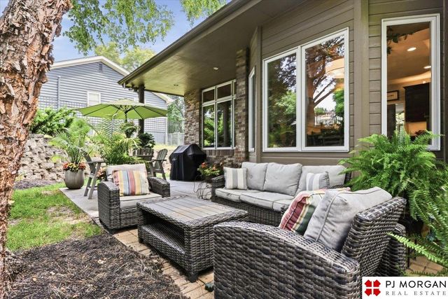2226 S 89th Court, Omaha, NE 68124