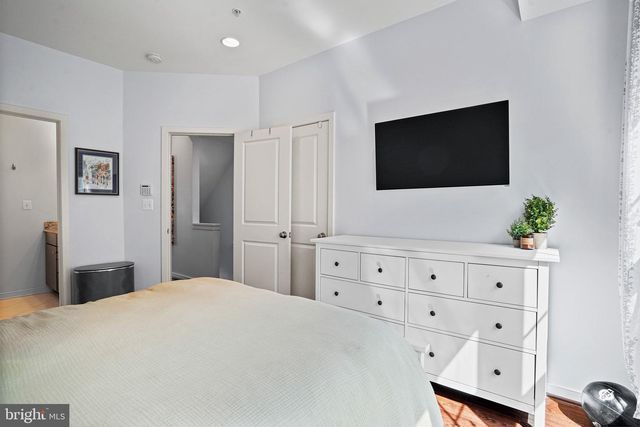 512 REGENT PL NE, Washington, DC 20017