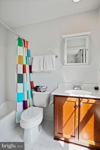 512 REGENT PL NE, Washington, DC 20017