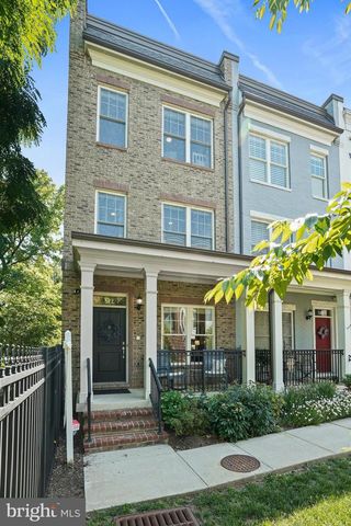 512 REGENT PL NE, Washington, DC 20017