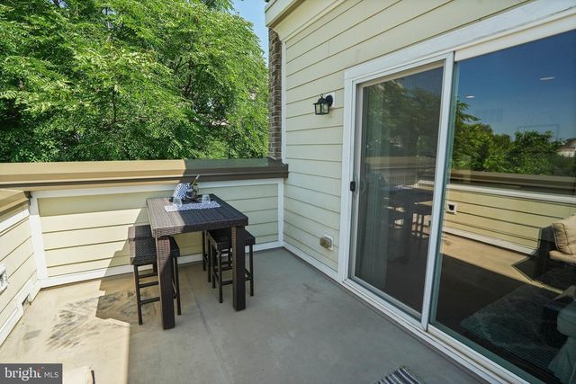 512 REGENT PL NE, Washington, DC 20017