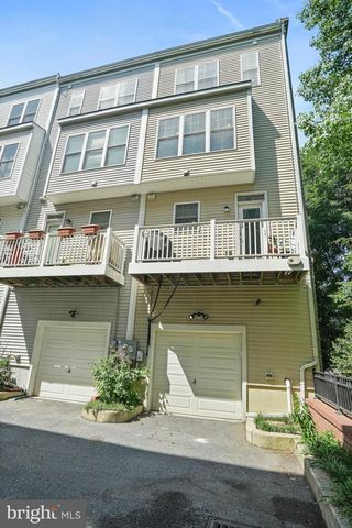 512 REGENT PL NE, Washington, DC 20017