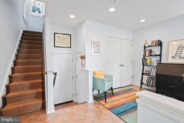 512 REGENT PL NE, Washington, DC 20017