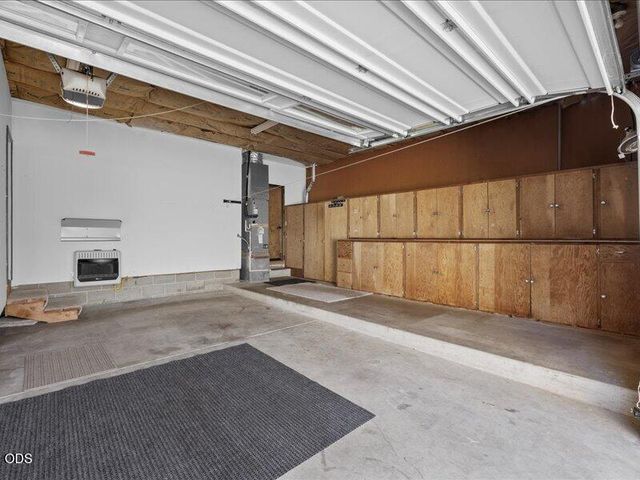 627 Carriage Road, Grants Pass, OR 97526
