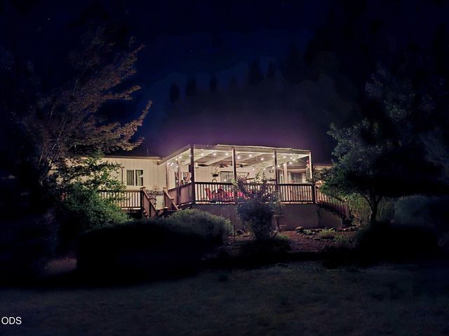 627 Carriage Road, Grants Pass, OR 97526