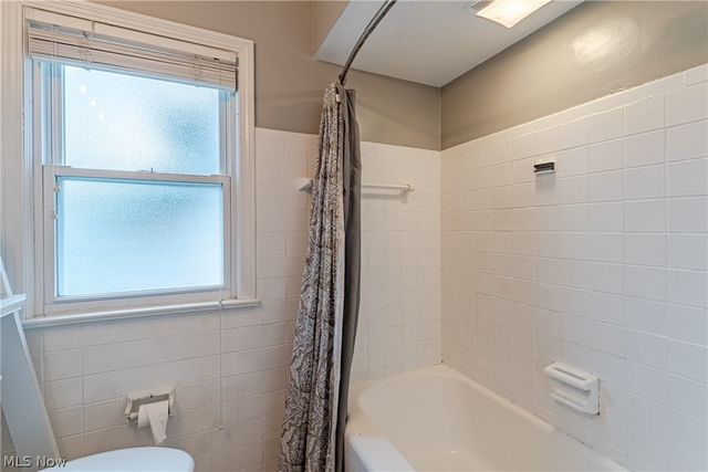 1294 Giel Avenue, Lakewood, OH 44107