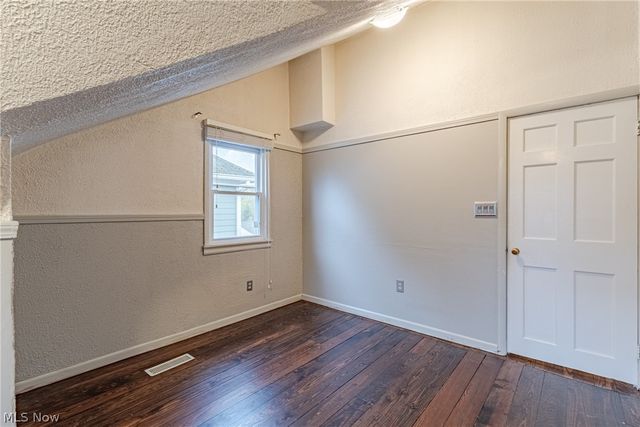 1294 Giel Avenue, Lakewood, OH 44107