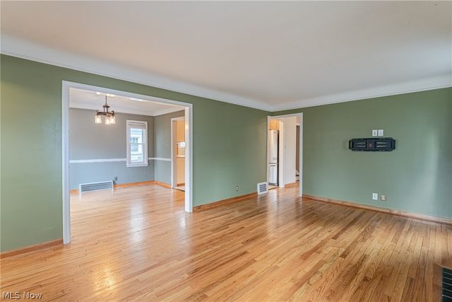 1294 Giel Avenue, Lakewood, OH 44107