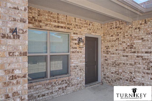 225 Stewart Bend Court A, Azle, TX 76020