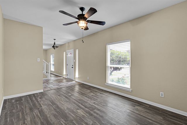6906 Graham Drive, Rowlett, TX 75089