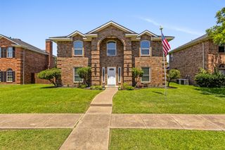 6906 Graham Drive, Rowlett, TX 75089