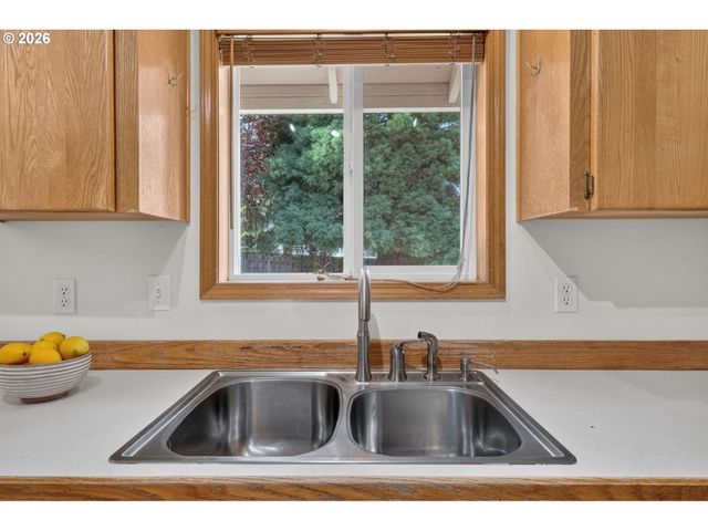 5089 Nw 171ST Pl, Portland, OR 97229