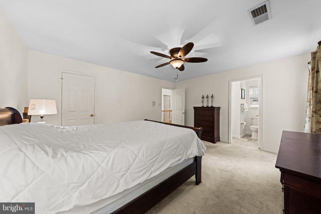 12521 HAWKS NEST LN, Germantown, MD 20876