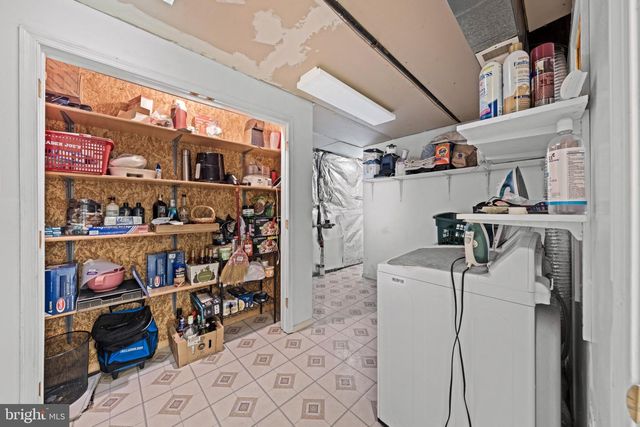 12521 HAWKS NEST LN, Germantown, MD 20876