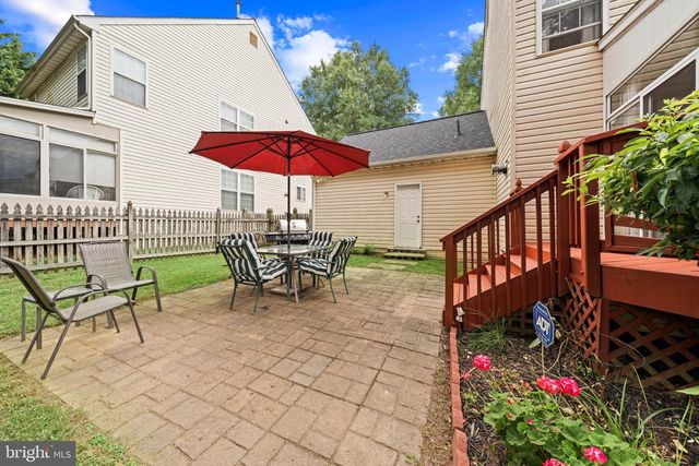 12521 HAWKS NEST LN, Germantown, MD 20876