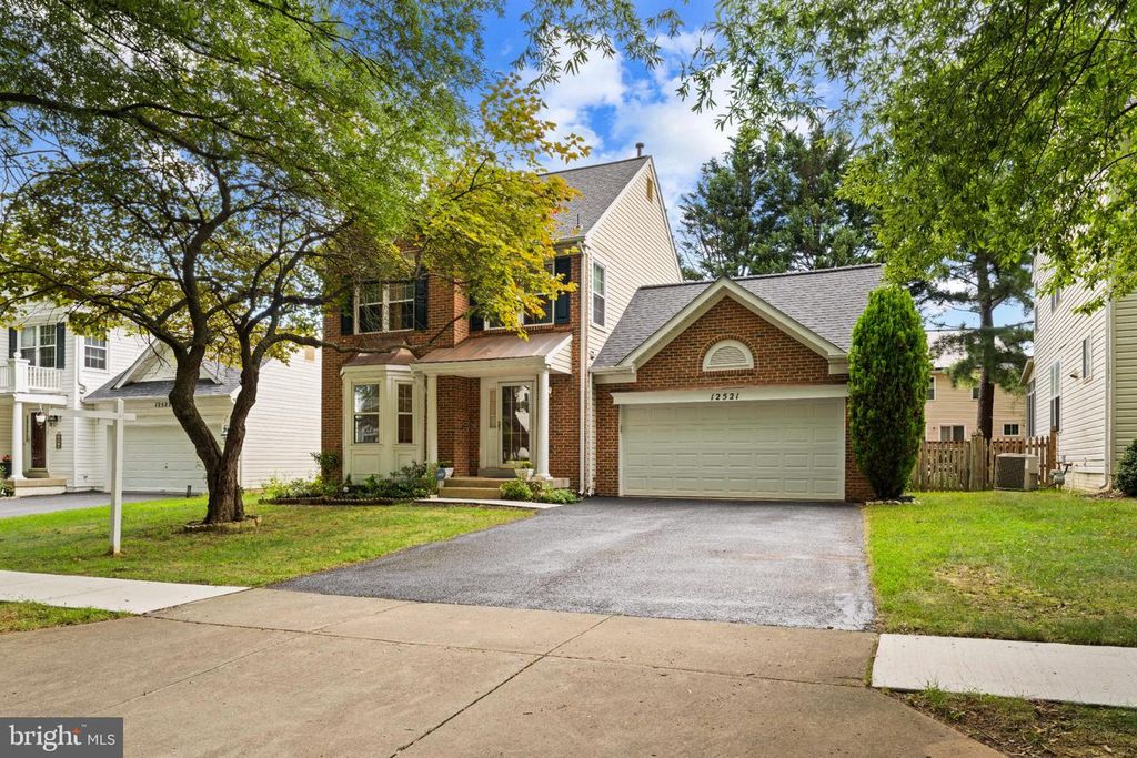 12521 HAWKS NEST LN, Germantown, MD 20876