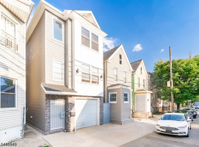 49 N 5Th St, Newark City, NJ 07107