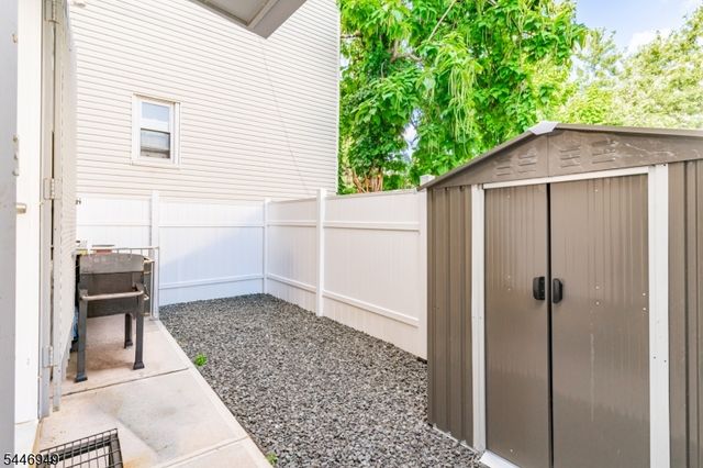 49 N 5Th St, Newark City, NJ 07107