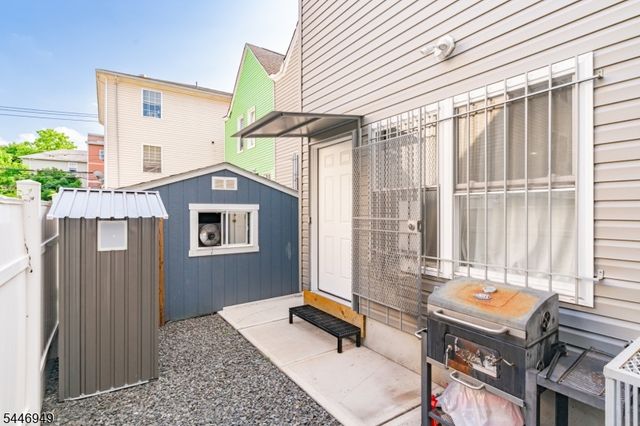 49 N 5Th St, Newark City, NJ 07107