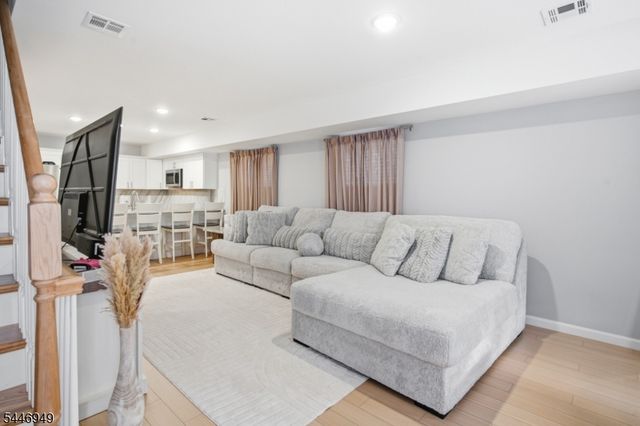 49 N 5Th St, Newark City, NJ 07107