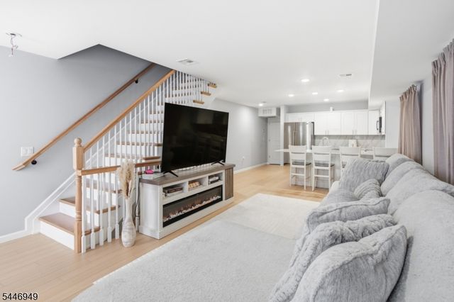 49 N 5Th St, Newark City, NJ 07107