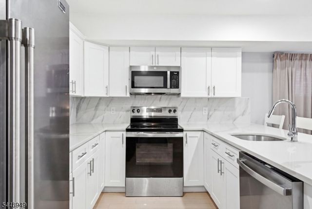 49 N 5Th St, Newark City, NJ 07107