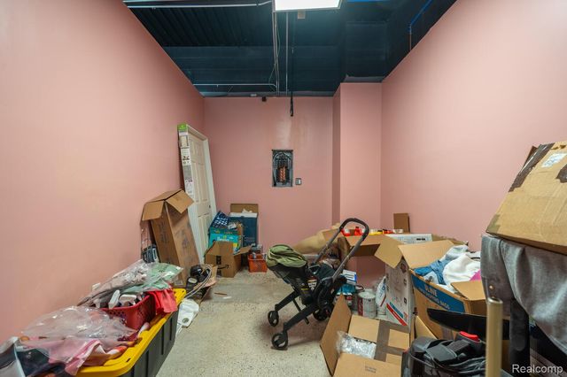 22217 KELLY Road, Eastpointe, MI 48021