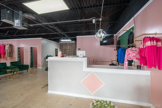 22217 KELLY Road, Eastpointe, MI 48021