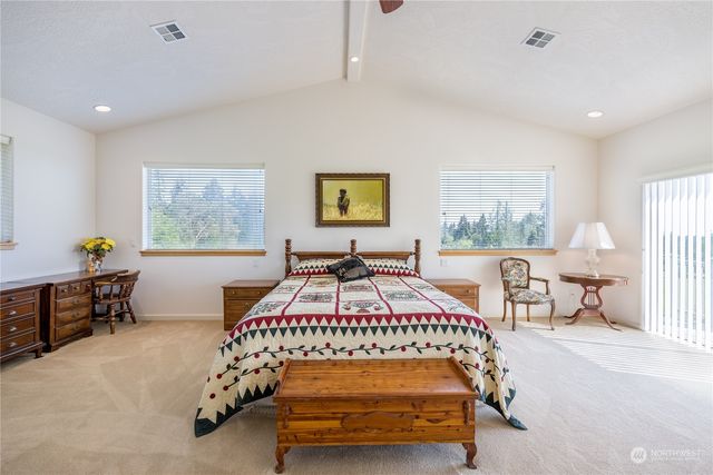 137 Bravo Road, Port Angeles, WA 98362