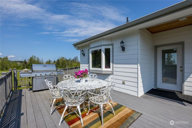 137 Bravo Road, Port Angeles, WA 98362