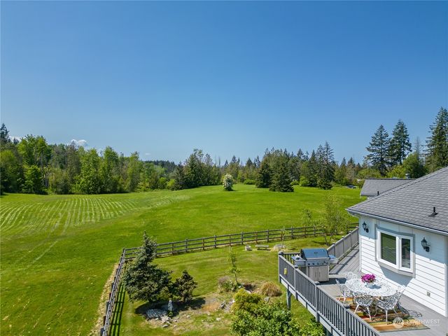 137 Bravo Road, Port Angeles, WA 98362