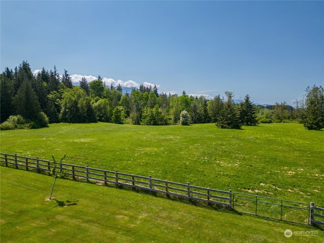 137 Bravo Road, Port Angeles, WA 98362