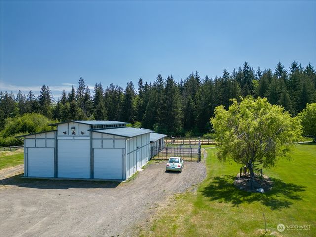 137 Bravo Road, Port Angeles, WA 98362