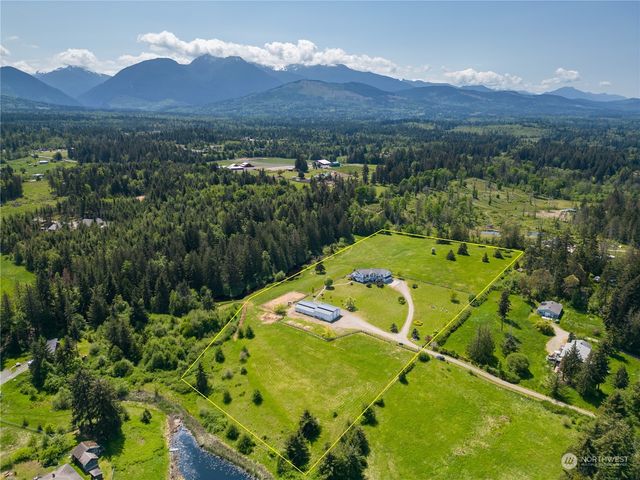 137 Bravo Road, Port Angeles, WA 98362