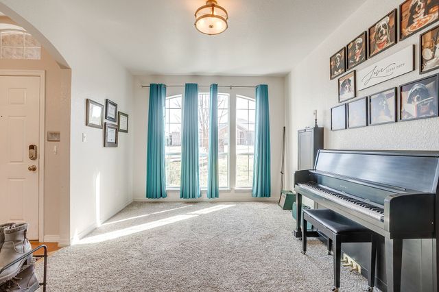 2226 Creek Side Drive, Weatherford, TX 76087