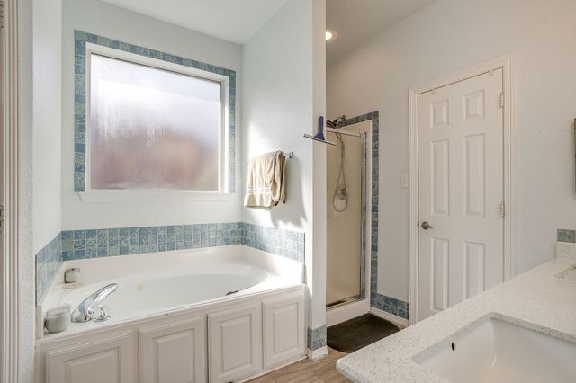 2226 Creek Side Drive, Weatherford, TX 76087