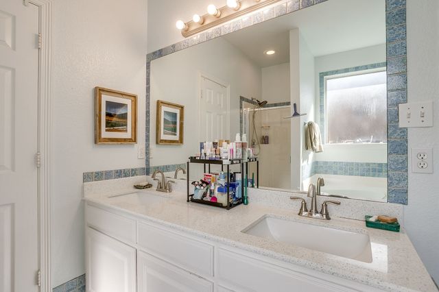 2226 Creek Side Drive, Weatherford, TX 76087