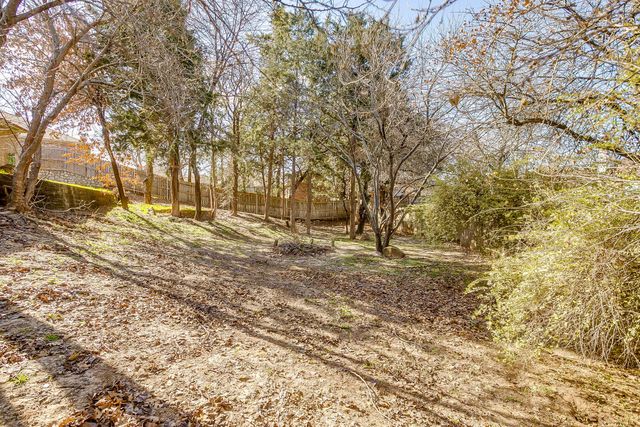 2226 Creek Side Drive, Weatherford, TX 76087