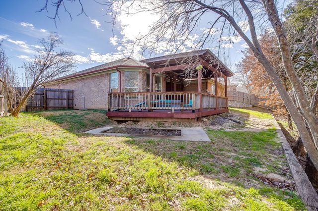 2226 Creek Side Drive, Weatherford, TX 76087