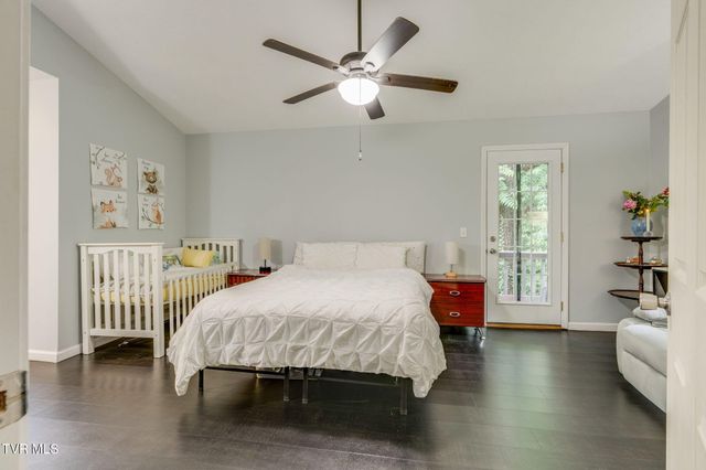 133 Admiral Avenue, Elizabethton, TN 37643