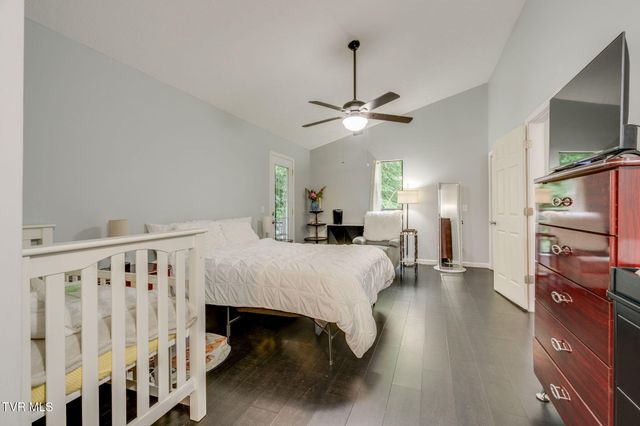 133 Admiral Avenue, Elizabethton, TN 37643