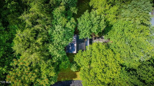 133 Admiral Avenue, Elizabethton, TN 37643