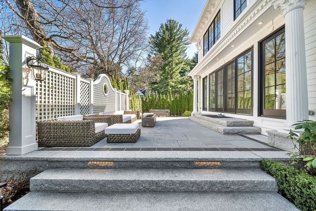 48 Marshall Rd, Wellesley, MA 02482