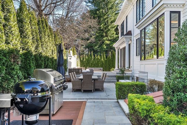 48 Marshall Rd, Wellesley, MA 02482